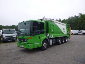 Mercedes Econic 3233 8X4 RHD Euro 5 refuse truck