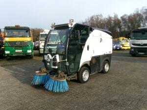 Johnston C101 street sweeper