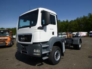 M.A.N. TGS 19.360 4X2 BBS manual Euro 2 chassis + PTO