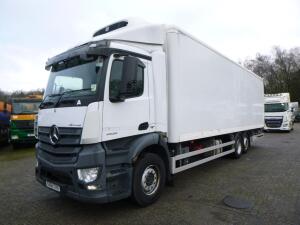 Mercedes Antos 2533 RHD 6x2 Thermoking T1000R frigo