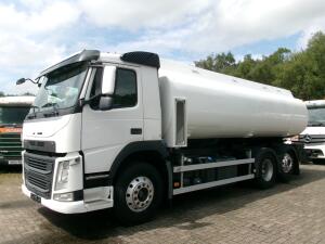 Volvo FM 380 6X2 fuel tank 20.6 m3 / 4 comp