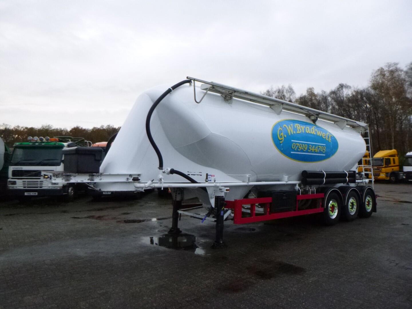 Spitzer Powder tank alu 40 m3 / 1 comp | Tankoplegger | Tankoplegger Poeder / bulk