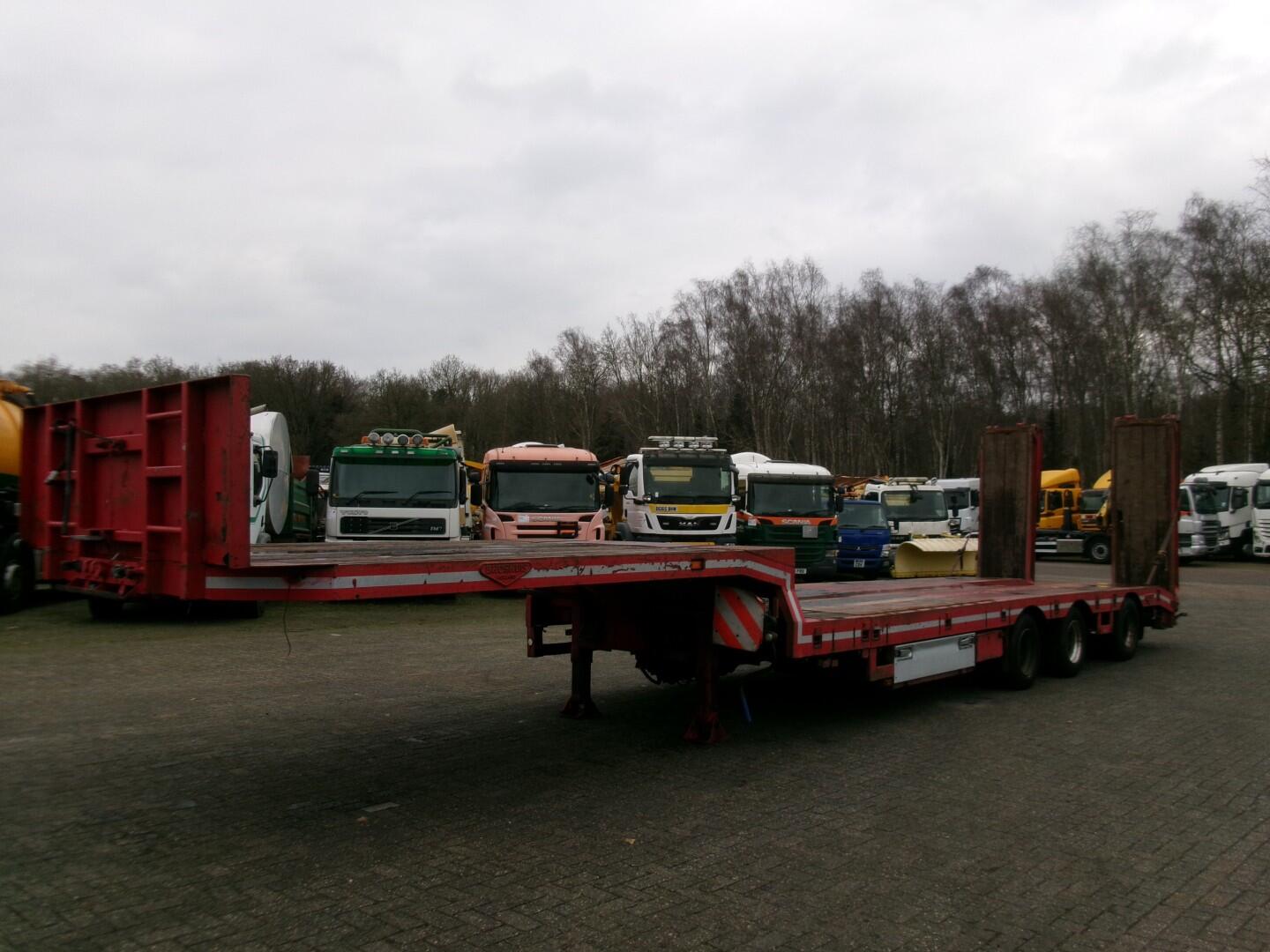 Broshuis 3-axle semi-lowbed trailer 45t ext. + ramps | Oplegger | Semi-dieplader