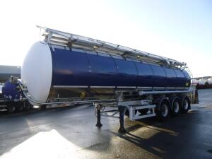 L.A.G. Food tank inox 32 m3 / 3 comp + pump